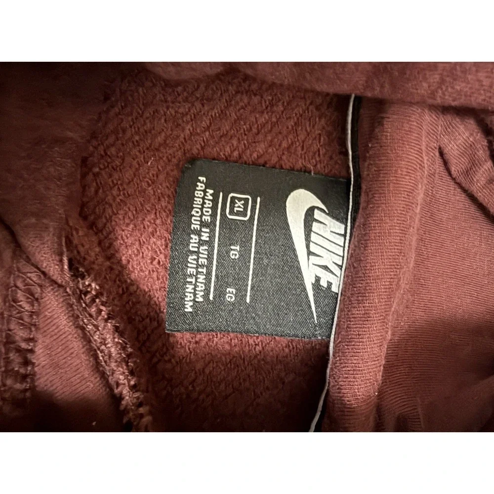 Nike Hoodie woman's XL. C16
